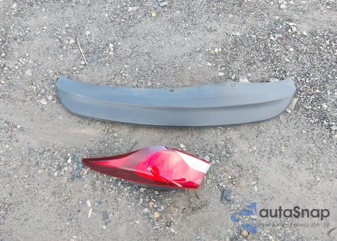 2015 Hyundai Elantra Se z USA, uszkodzony, nr VIN 5NPDH4AE7FH613501